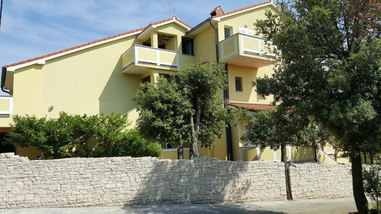 Villa Anka Kampor Екстер'єр фото