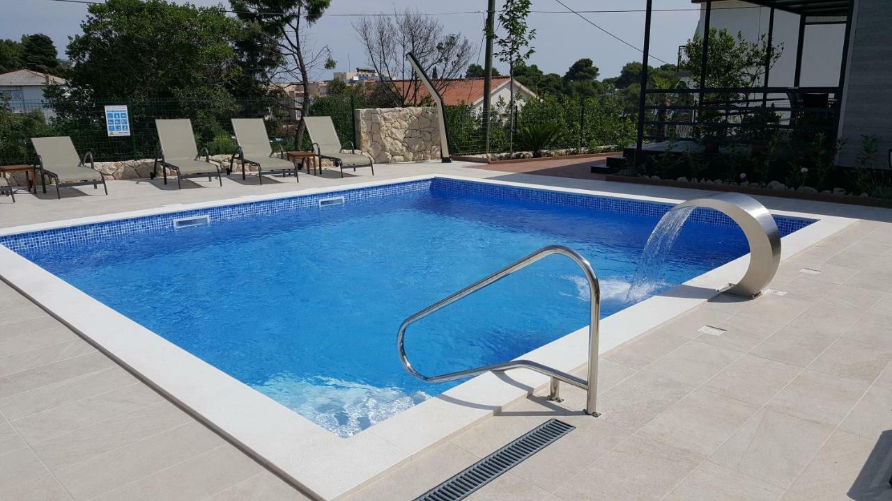 Villa Anka Kampor Екстер'єр фото