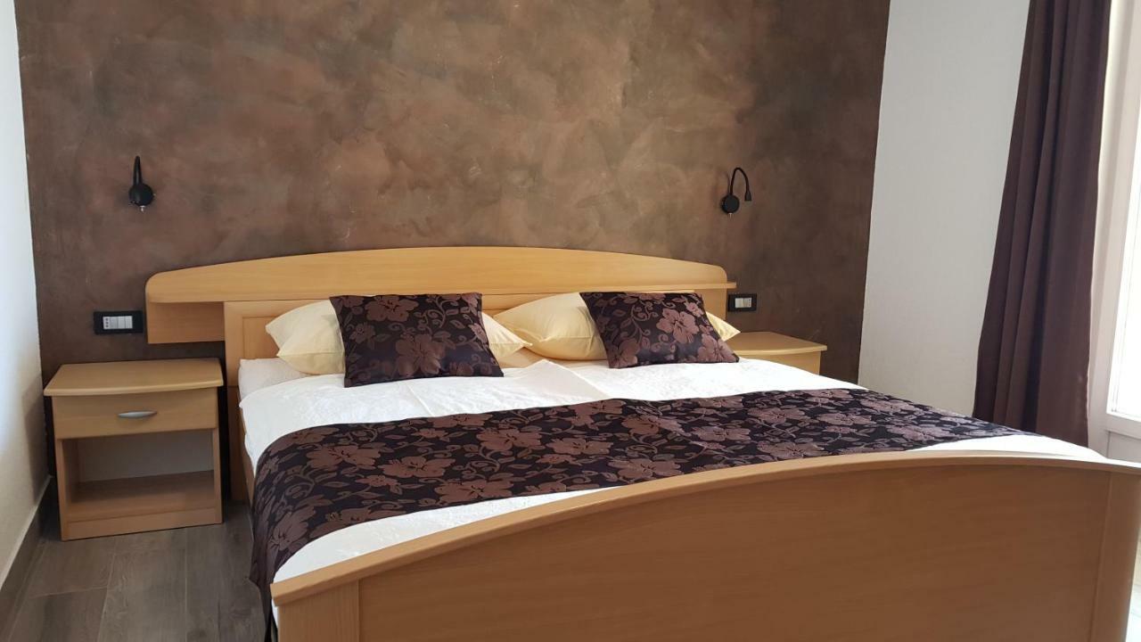 Villa Anka Kampor Екстер'єр фото