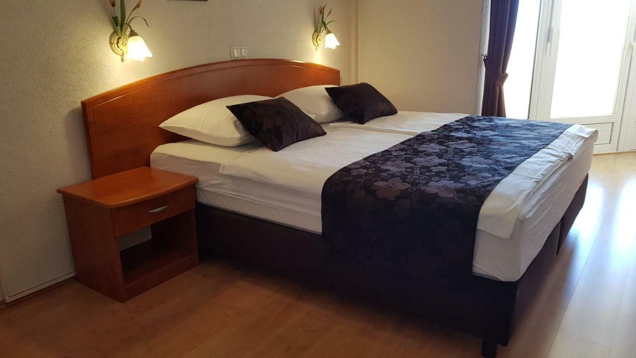 Villa Anka Kampor Екстер'єр фото